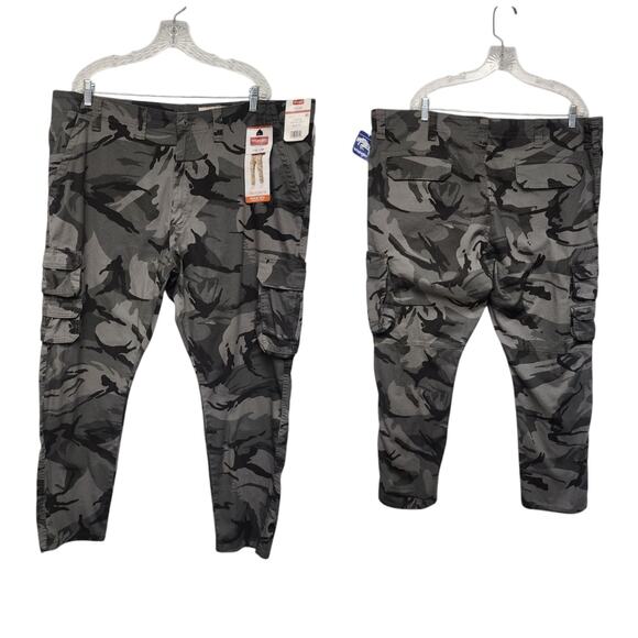 Wrangler Mens Multi-Green Camouflage Cargo Pockets Pants Size 44x 30 - Picture 1 of 9